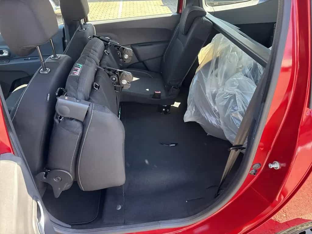 Dacia Lodgy 1.3 TCE 100 COMFORT NAVI+DAB+KLIMA+SHZ+USB 05/2020-photo-30