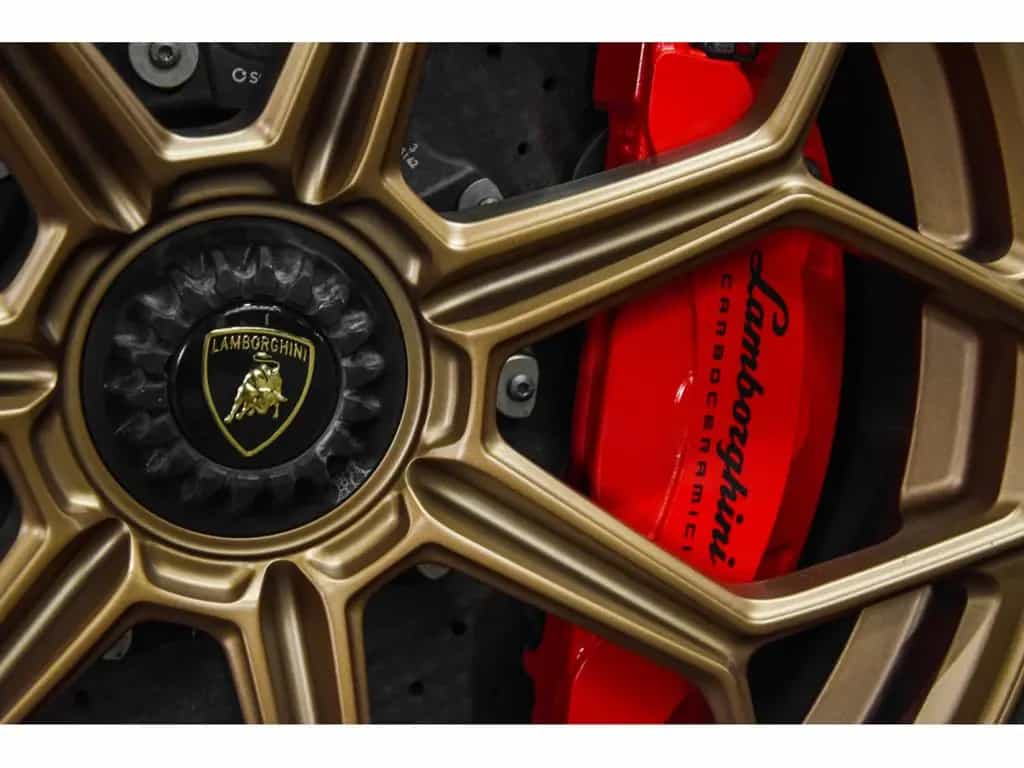 Lamborghini Aventador SVJ Coupé 6.5 V12 770 CH / 1 OF 900 / 05/2021-photo-22