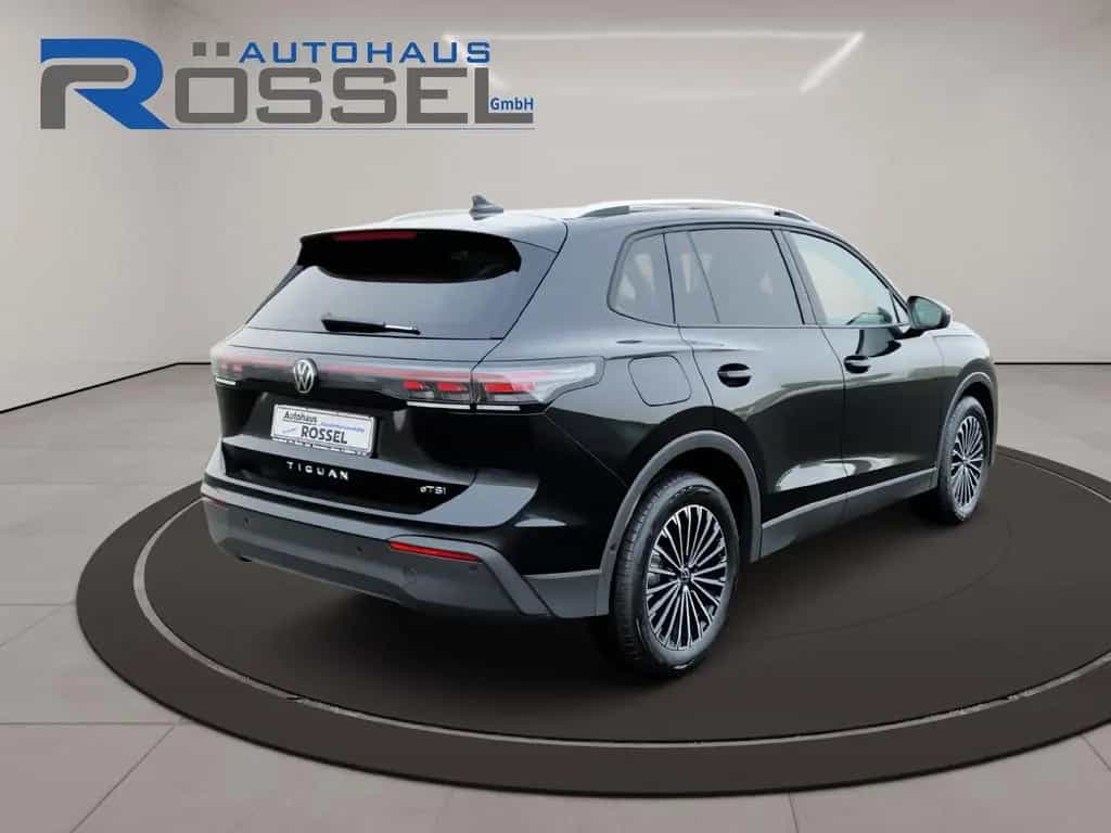 Volkswagen Tiguan 1.5 eTSI DSG Life Edition LED PLUS 18" Al null-photo-4