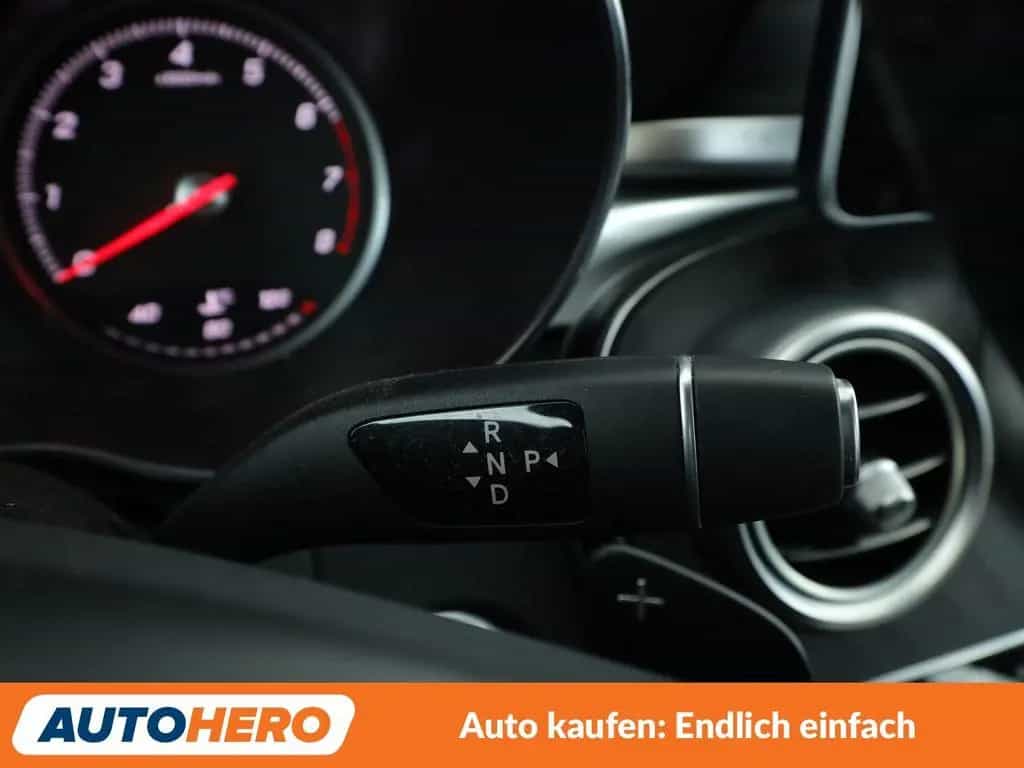 Mercedes-Benz C 180 CGI Avantgarde Aut.*LED*PDC*NAVI*SHZ*TEMPO 08/2018-photo-23