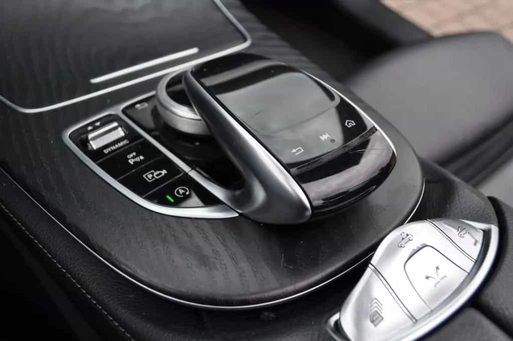 Mercedes-Benz E-Class 200 Cabrio AMG Line 03/2018-photo-18