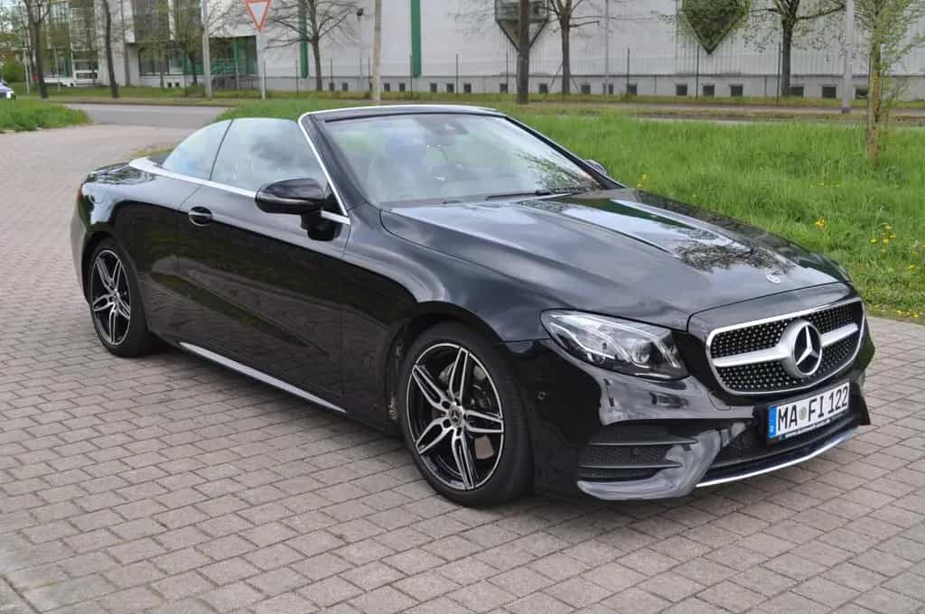 Mercedes-Benz E-Class 200 Cabrio AMG Line 03/2018-photo-7
