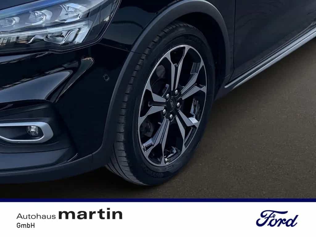 Ford Focus 1.0 Active PDC SHZ KAMERA NAVI ACC B&O LED 06/2019-photo-9