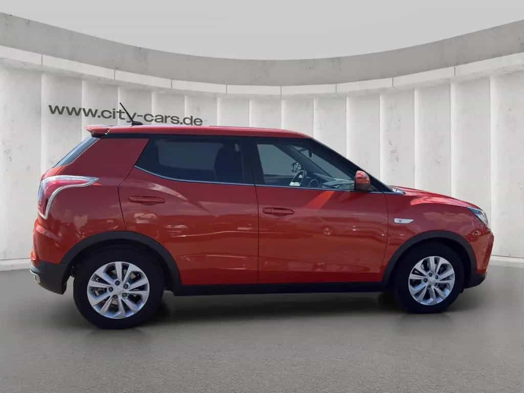 Ssangyong Tivoli 1.6 Quartz*2WD*Navi*Cam* 6525 Km 06/2019-photo-6