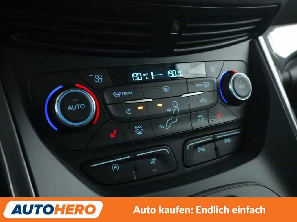 Ford Kuga 1.5 EcoBoost Vignale Aut*NAVI*XENON*ACC*CAM 02/2017-photo-24