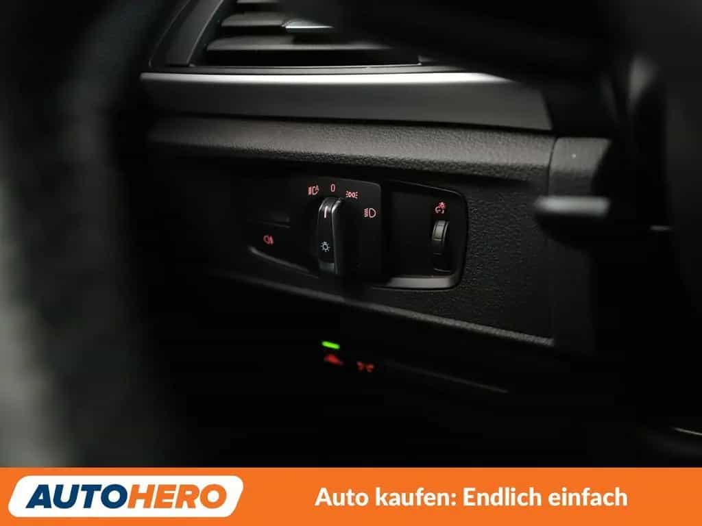 BMW 2 Series M240i Aut.*NAVI*BI-XENON*TEMPO*CAM*PDC*SHZ* 08/2016-photo-28