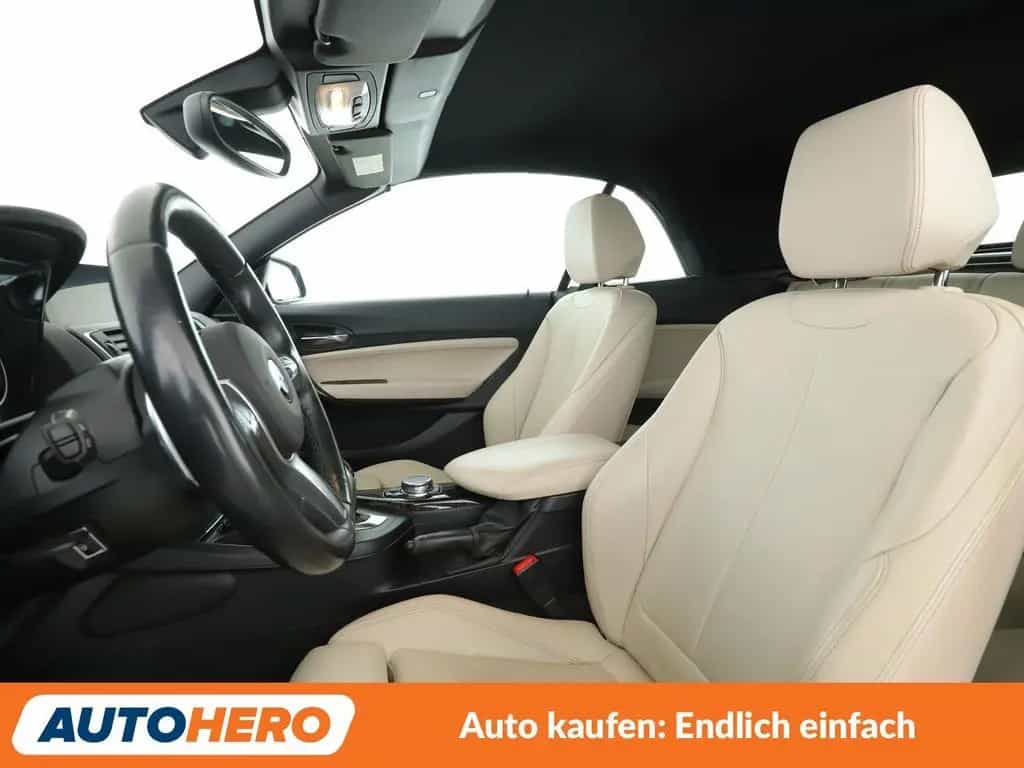 BMW 2 Series M240i Aut.*NAVI*BI-XENON*TEMPO*CAM*PDC*SHZ* 08/2016-photo-9