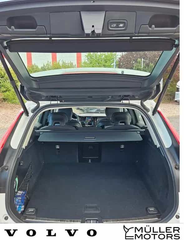 Volvo XC 60 Momentum Pro 2WD 02/2022-photo-12
