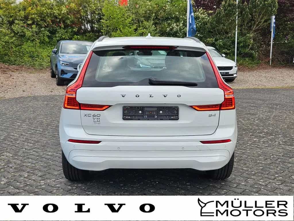 Volvo XC 60 Momentum Pro 2WD 02/2022-photo-3