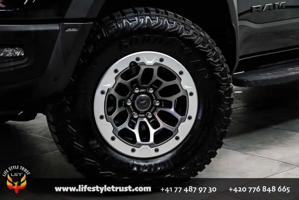 Dodge RAM 1500 TRX 6.2LV8 LEVEL 2 - HUD - € 73.500 T1 06/2021-photo-2