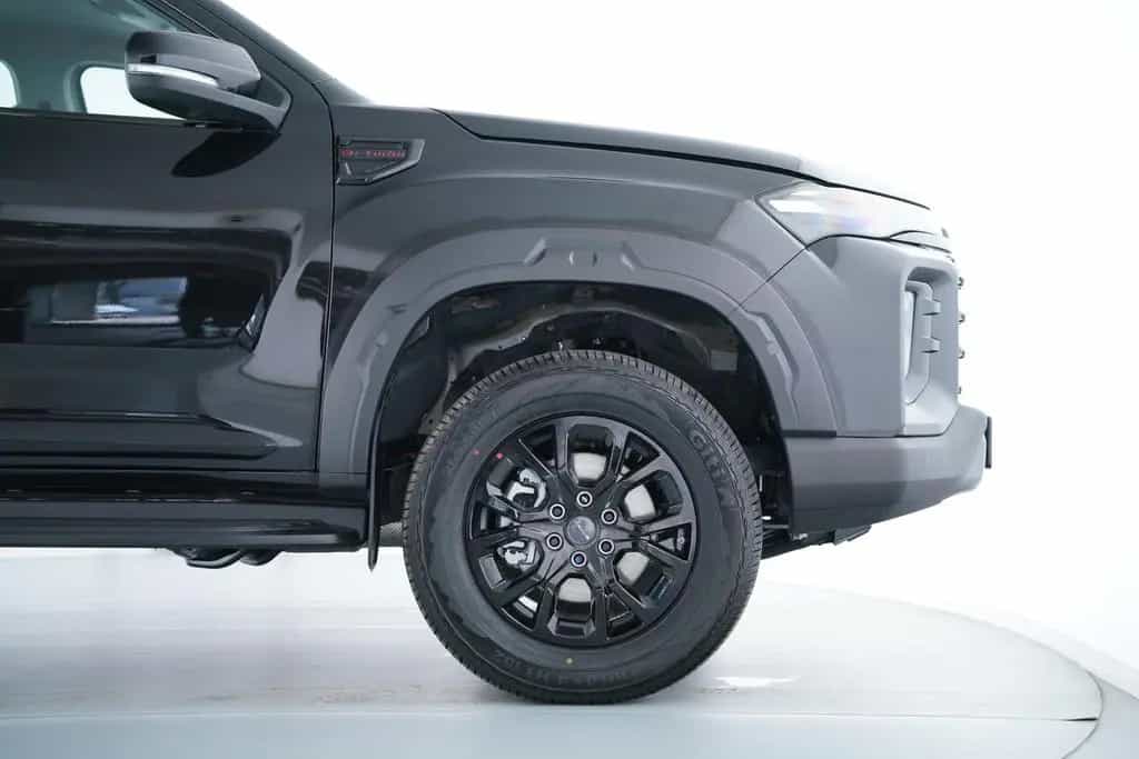Maxus T60 MAX LUXURY 2.0DIESEL AUT. 4WD 360°KAMERA null-photo-3