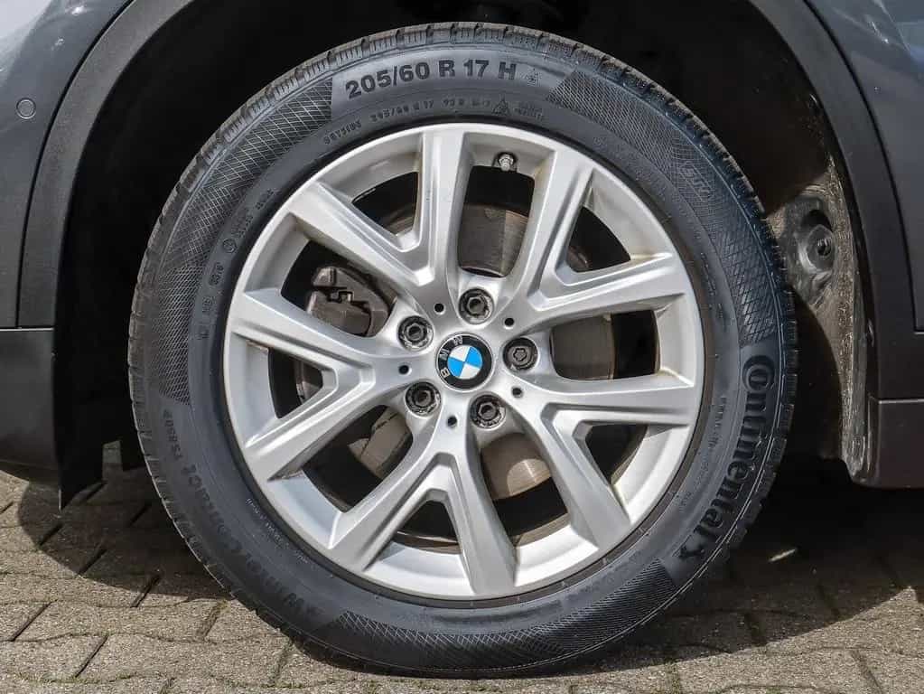 BMW X1 sDrive18i Advantage+AHK+SHZ+PDC+Tempomat+DAB+ 04/2021-photo-2