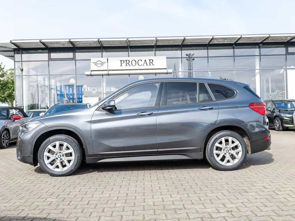 BMW X1 sDrive18i Advantage+AHK+SHZ+PDC+Tempomat+DAB+ 04/2021-photo-7