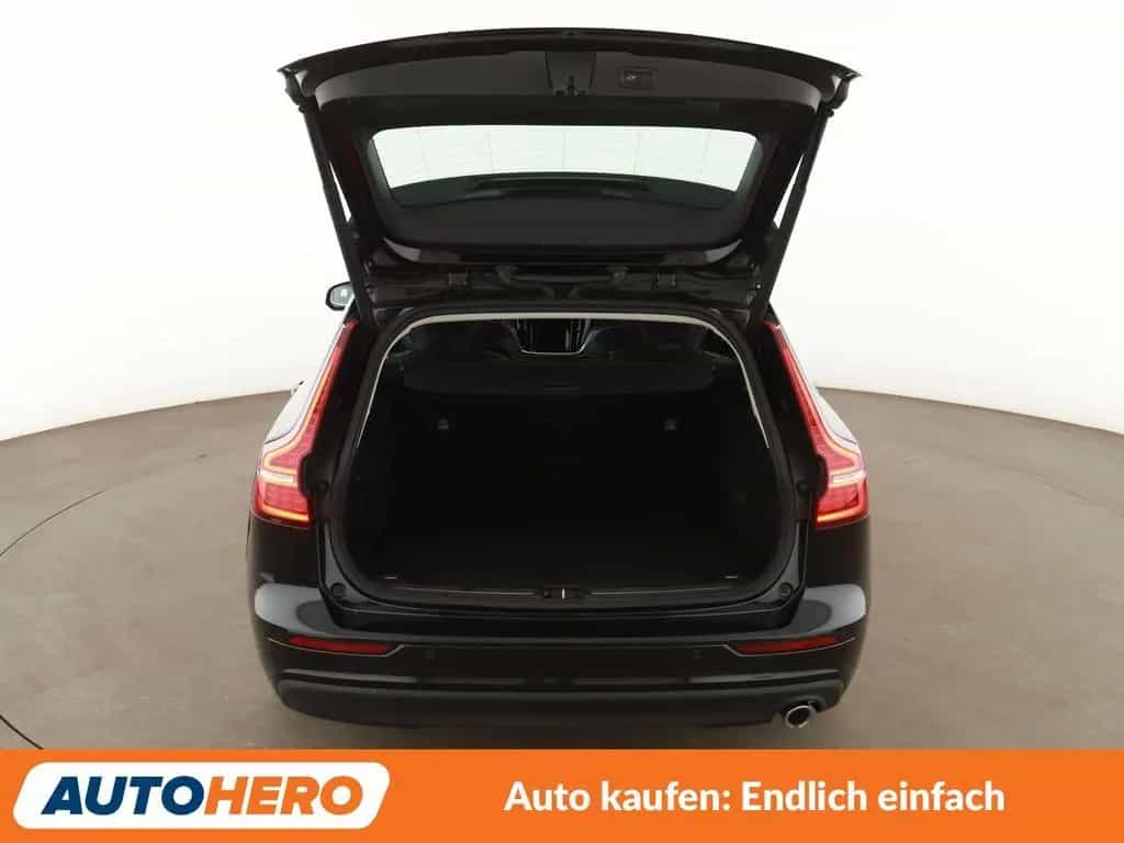 Volvo V60 2.0 D3 Momentum *NAVI*LED*TEMPO*CAM*PDC*SHZ* 11/2018-photo-16