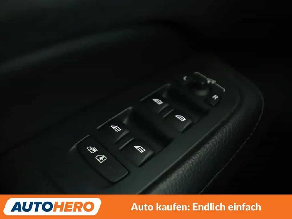 Volvo V60 2.0 D3 Momentum *NAVI*LED*TEMPO*CAM*PDC*SHZ* 11/2018-photo-24