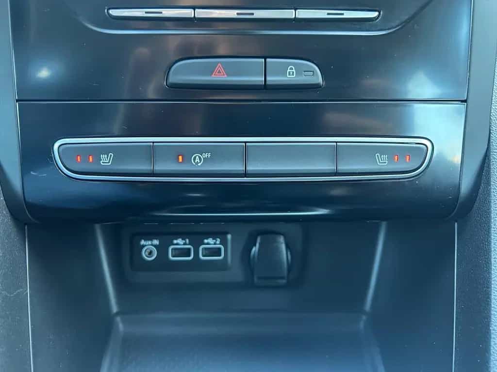 Renault Megane Business LED*Winterpaket*Android/Apple*Na 12/2020-photo-17