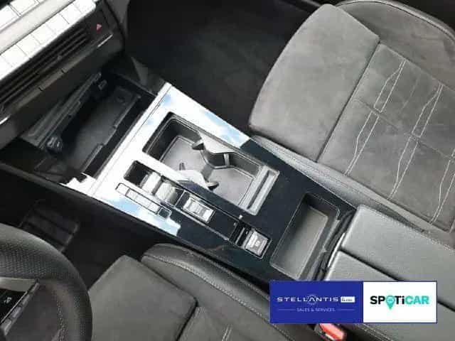 Opel Astra LST Ultimate 130 1.2 EAT8 SchDach Navi Int 11/2023-photo-11