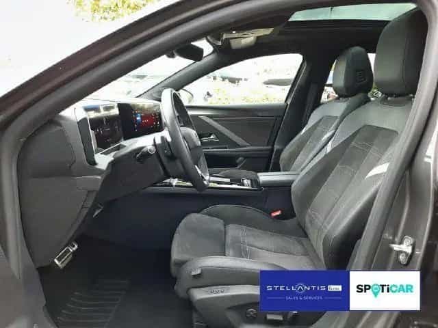 Opel Astra LST Ultimate 130 1.2 EAT8 SchDach Navi Int 11/2023-photo-8