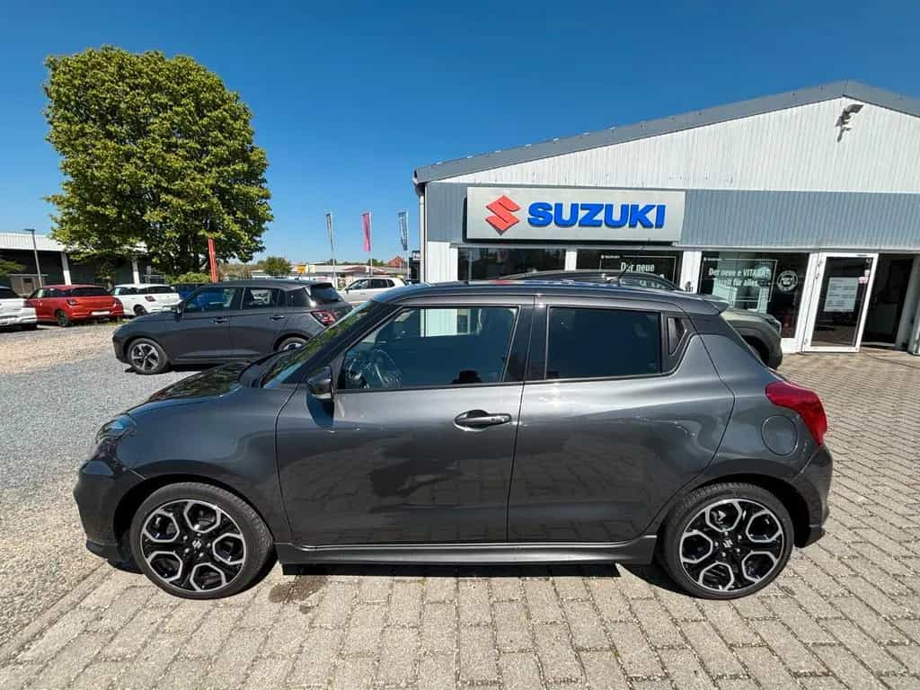 Suzuki Swift 1.4 BOOSTERJET HYBRID Sport 08/2022-photo-4