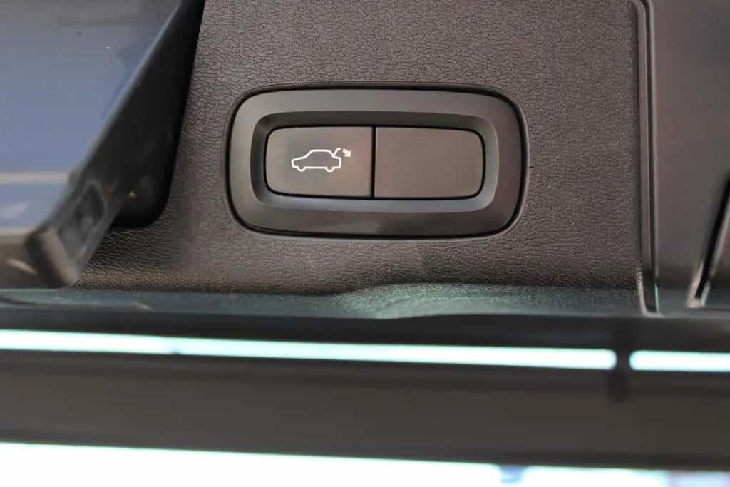 Volvo XC60 Momentum 2WD* Autom.*LED*Navi* 05/2019-photo-15