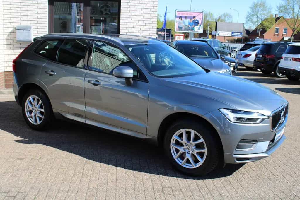 Volvo XC60 Momentum 2WD* Autom.*LED*Navi* 05/2019-photo-2