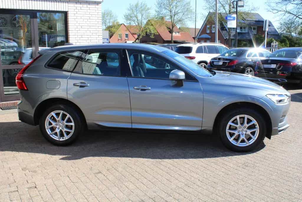 Volvo XC60 Momentum 2WD* Autom.*LED*Navi* 05/2019-photo-3