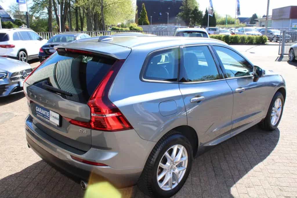 Volvo XC60 Momentum 2WD* Autom.*LED*Navi* 05/2019-photo-4