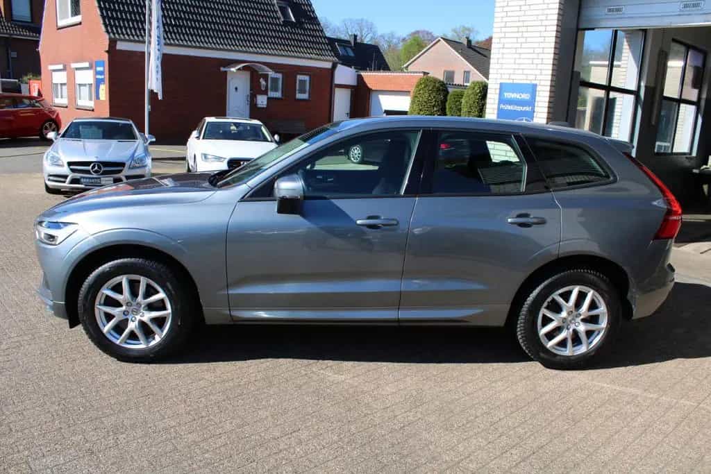 Volvo XC60 Momentum 2WD* Autom.*LED*Navi* 05/2019-photo-8