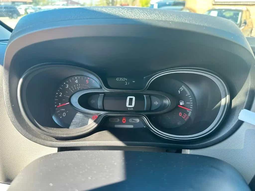 Renault Trafic Combi L2H1 Expression NAVI TMP 9 Sitzer 02/2018-photo-17