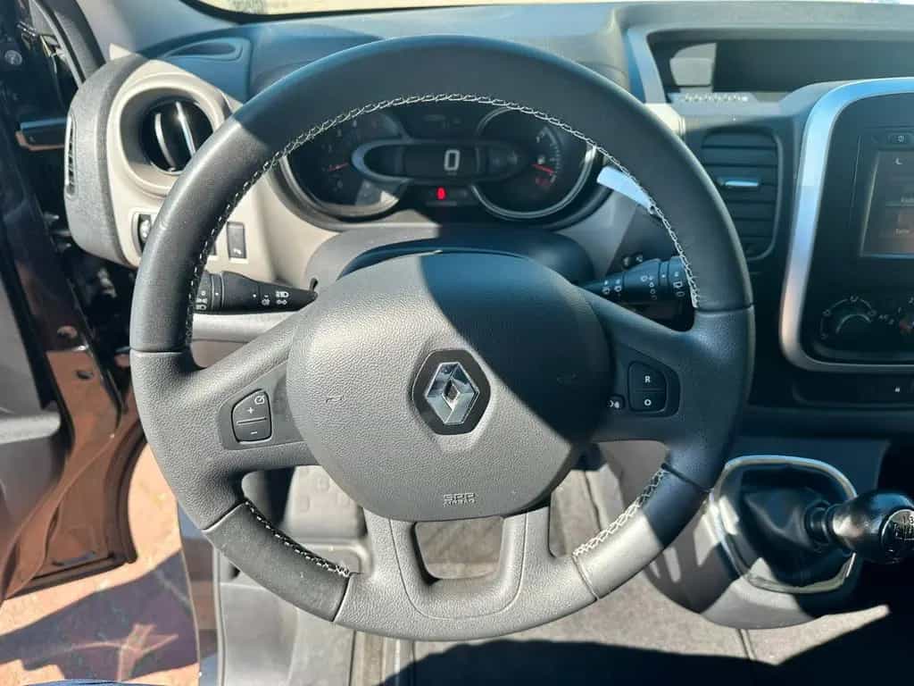 Renault Trafic Combi L2H1 Expression NAVI TMP 9 Sitzer 02/2018-photo-18