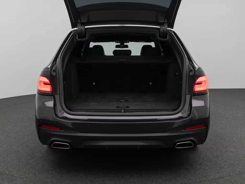BMW 5 Series 520d M Sport Kamera DAB HiFi Stop&Go Komfort 02/2022-photo-12