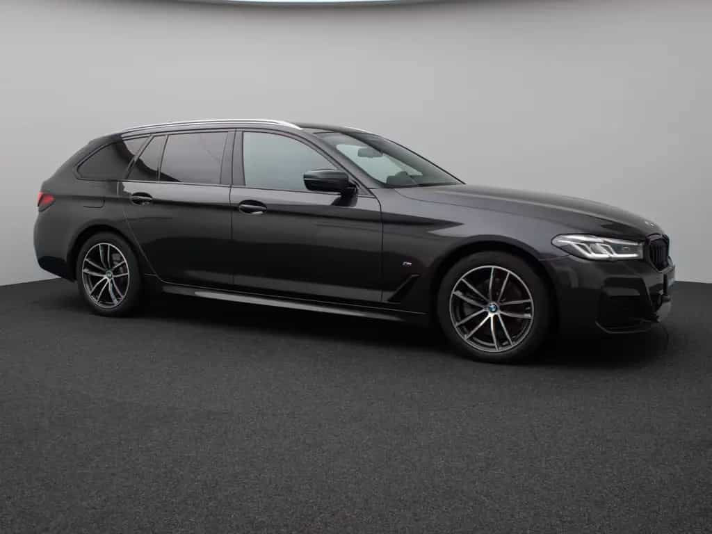 BMW 5 Series 520d M Sport Kamera DAB HiFi Stop&Go Komfort 02/2022-photo-3