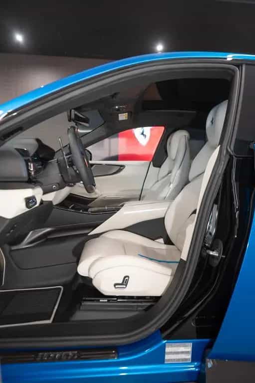 Ferrari Purosangue MY2025 CARBON*360°*PANORAMA*LIFT*23" 07/2025-photo-5