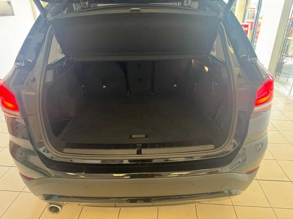 BMW X1 Baureihe 18i / NAVI/ SCHECKHEFT / LED / 07/2020-photo-6
