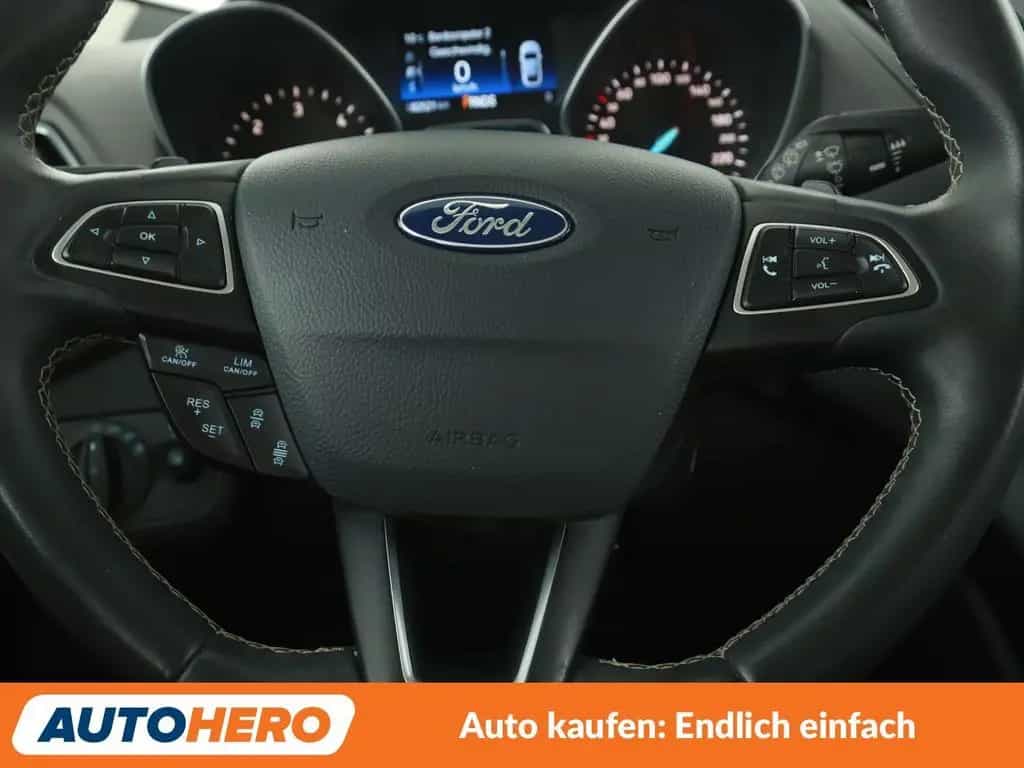 Ford Kuga 2.0 TDCi Vignale Aut*NAVI*XENON*ACC*CAM*PDC 01/2019-photo-18