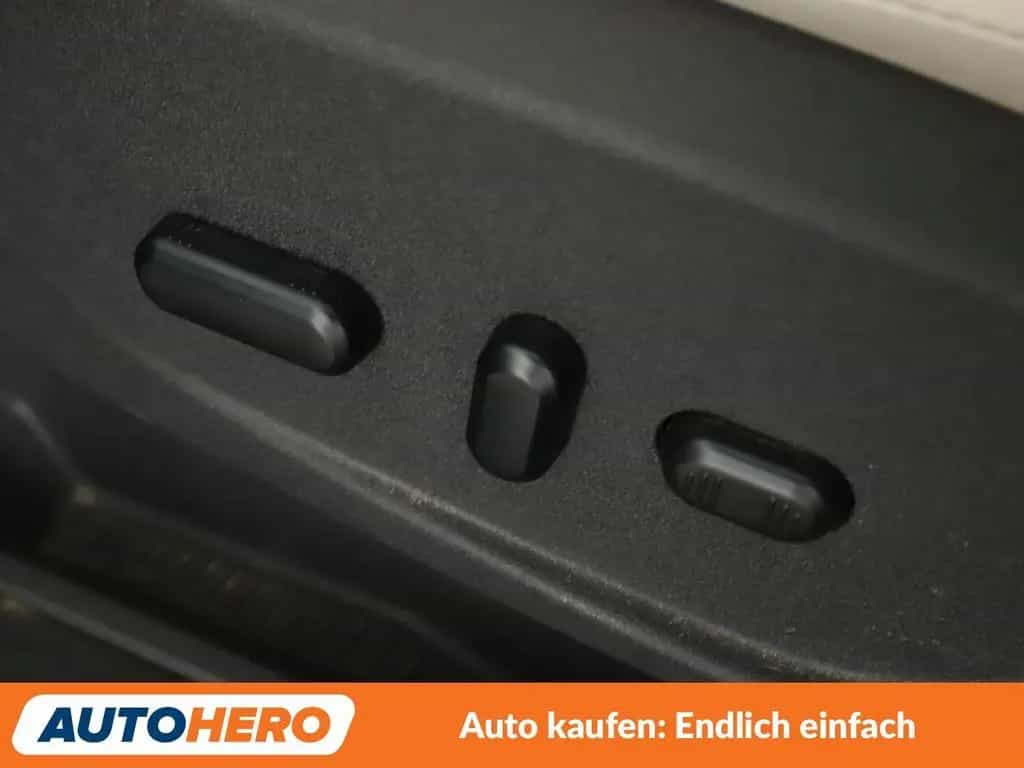 Ford Kuga 2.0 TDCi Vignale Aut*NAVI*XENON*ACC*CAM*PDC 01/2019-photo-30