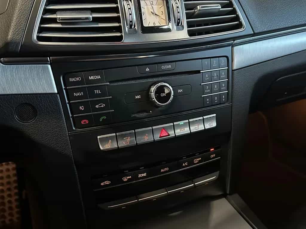 Mercedes-Benz E 200 Cabrio *AMG,Airscarf,Aircap,Leder,Tempo.* 02/2017-photo-16