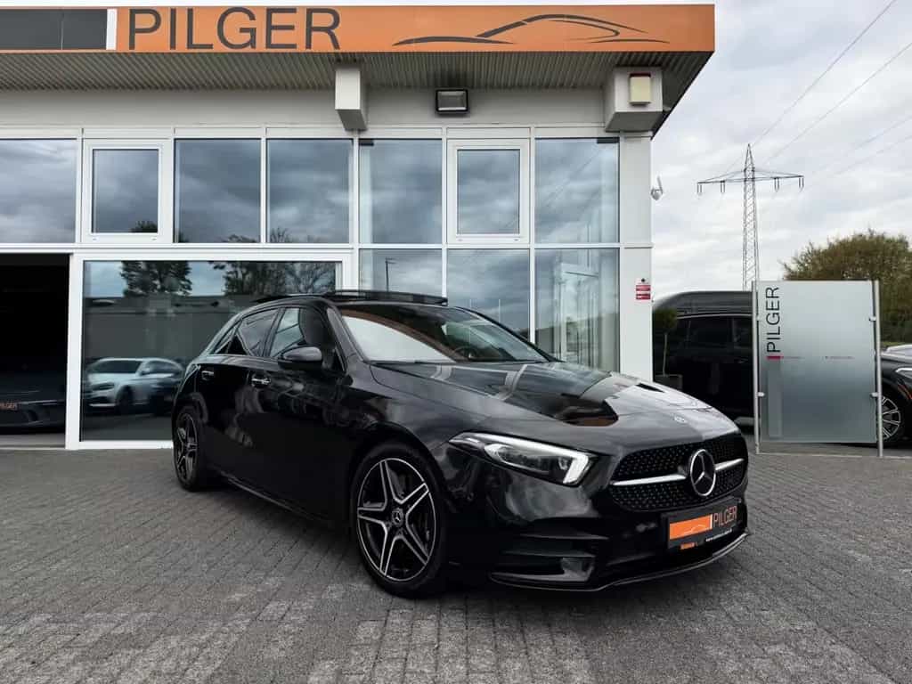 Mercedes-Benz A-Class 220 4Matic*AMG*HUD*Keyless*Burmester*360° 06/2019-photo-0