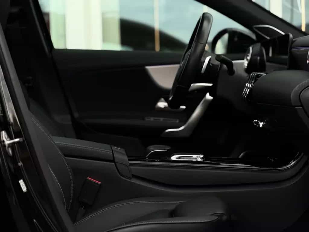 Mercedes-Benz A-Class 220 4Matic*AMG*HUD*Keyless*Burmester*360° 06/2019-photo-17