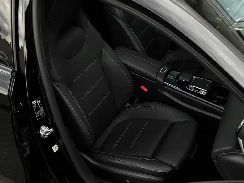 Mercedes-Benz A-Class 220 4Matic*AMG*HUD*Keyless*Burmester*360° 06/2019-photo-18