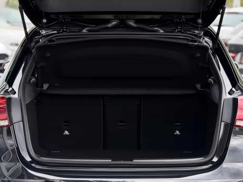 Mercedes-Benz A-Class 220 4Matic*AMG*HUD*Keyless*Burmester*360° 06/2019-photo-27