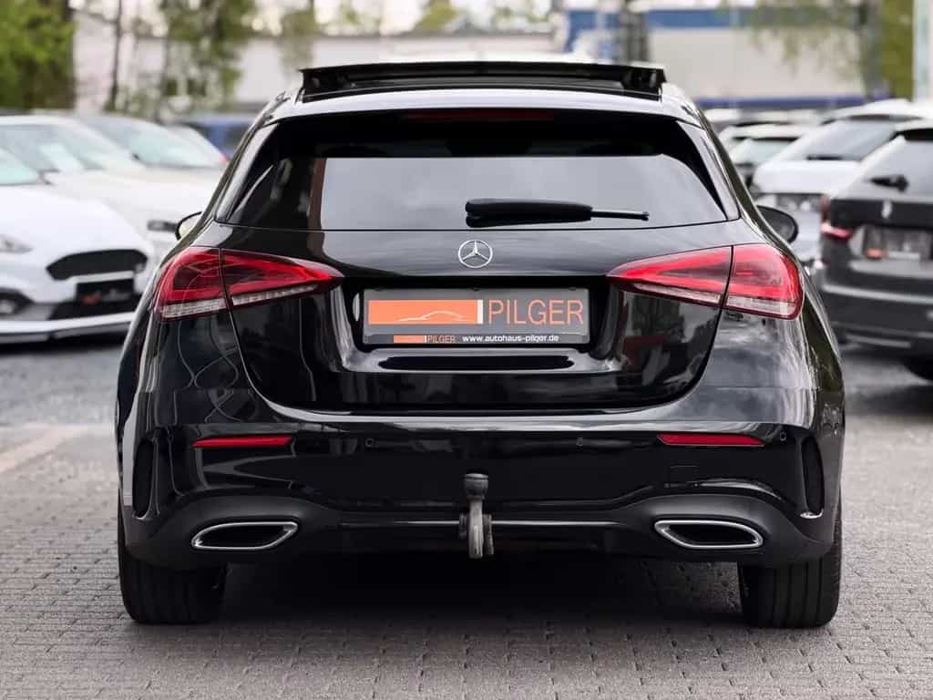 Mercedes-Benz A-Class 220 4Matic*AMG*HUD*Keyless*Burmester*360° 06/2019-photo-4