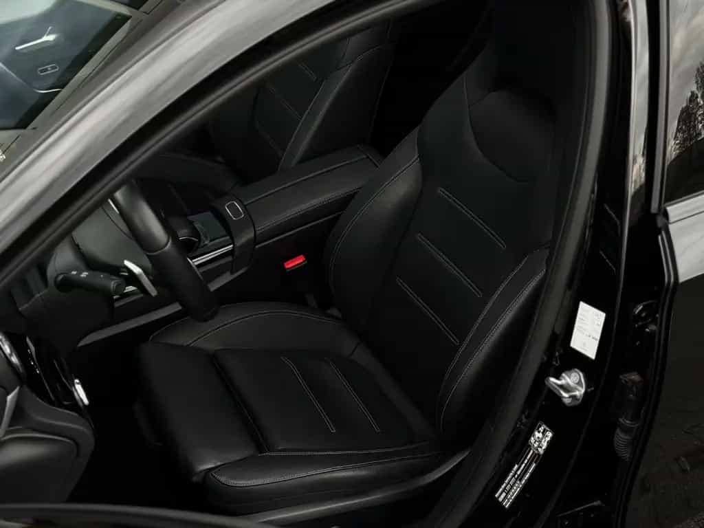 Mercedes-Benz A-Class 220 4Matic*AMG*HUD*Keyless*Burmester*360° 06/2019-photo-8