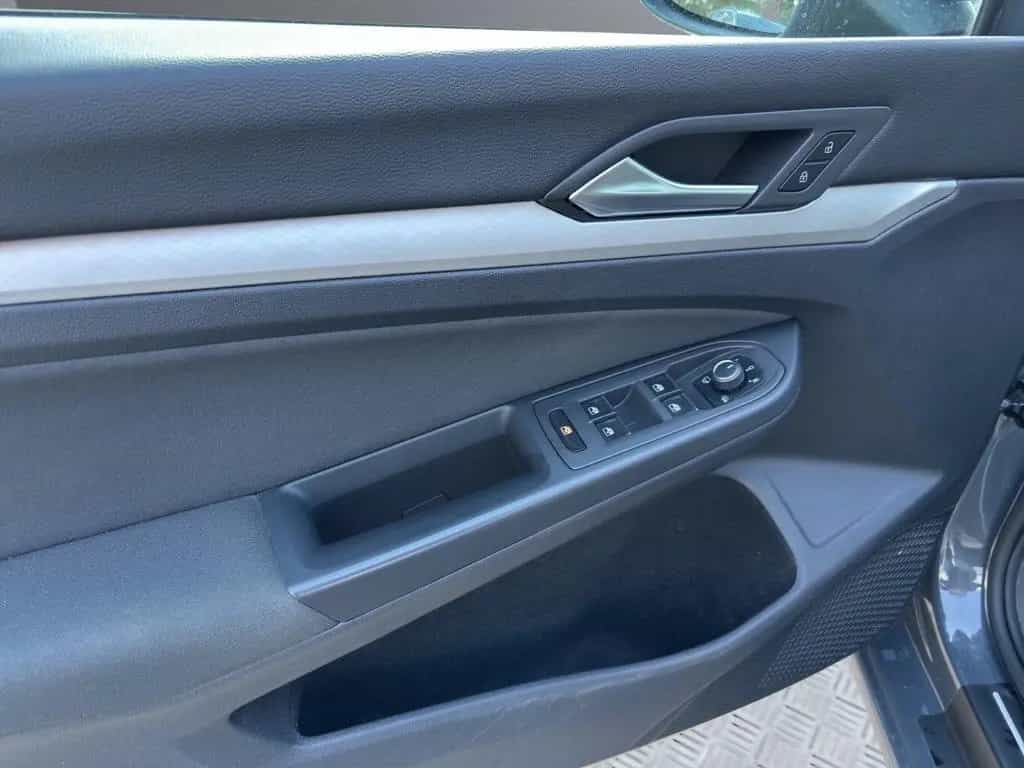 Volkswagen Golf Variant 1.5 TSI Life ACC Navi RearView 10/2021-photo-11