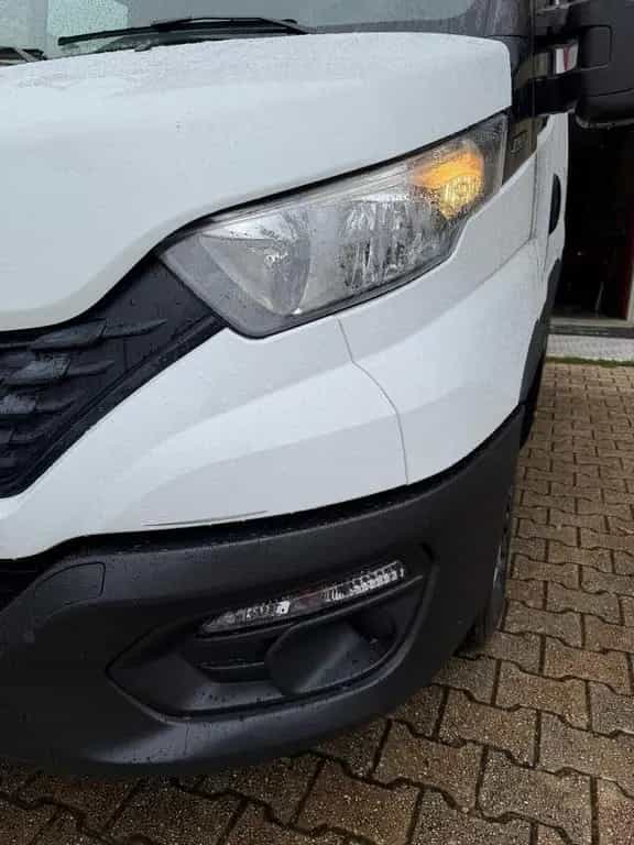 Iveco Daily 35S12V 2.3 HPT PC-TN Furgone 11/2020-photo-13