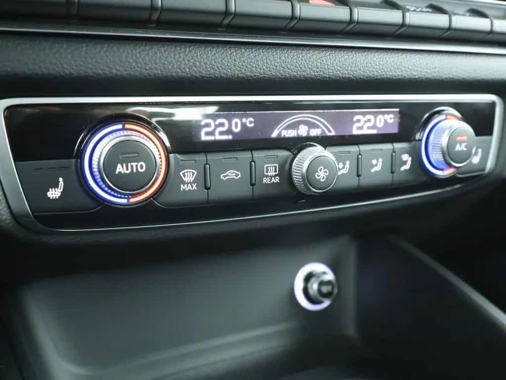 Audi A3 Sportback 30 TFSI sport *LED*Navi*Sitzhzg*PTS 10/2018-photo-13