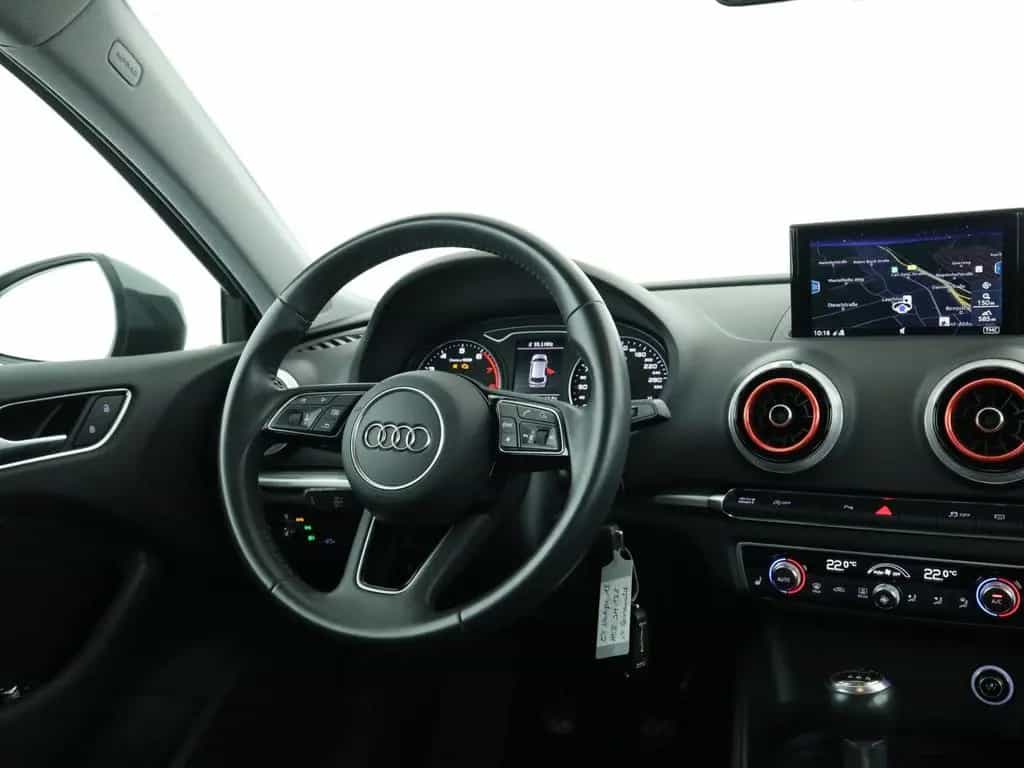 Audi A3 Sportback 30 TFSI sport *LED*Navi*Sitzhzg*PTS 10/2018-photo-9