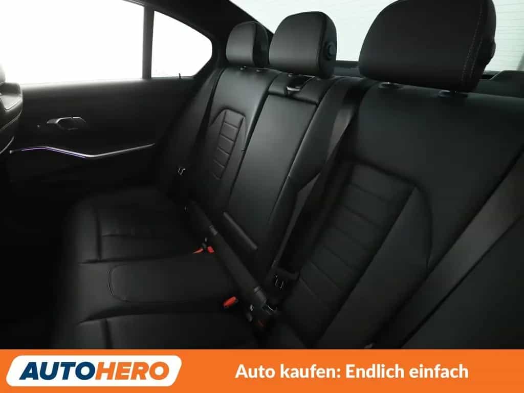 BMW 3 Series 320i Luxury Line Aut.*NAVI*LASER*CAM*TEMPO*SHZ* 11/2020-photo-13