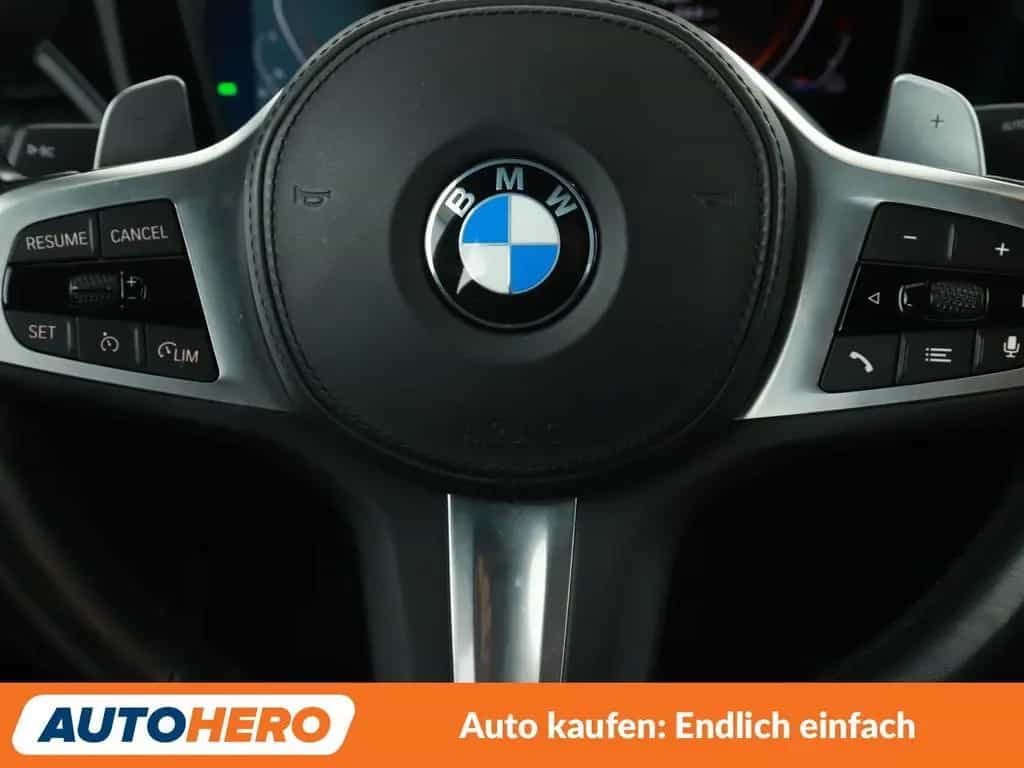 BMW 3 Series 320i Luxury Line Aut.*NAVI*LASER*CAM*TEMPO*SHZ* 11/2020-photo-18