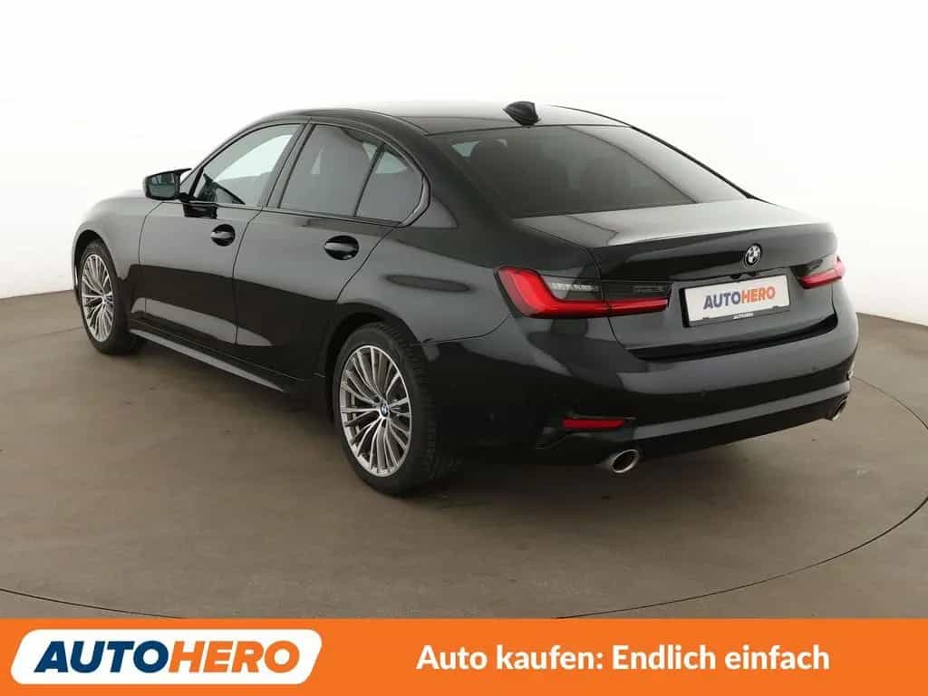 BMW 3 Series 320i Luxury Line Aut.*NAVI*LASER*CAM*TEMPO*SHZ* 11/2020-photo-3